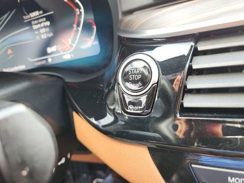 Used 2023 BMW 530i w/ Premium Package image 36