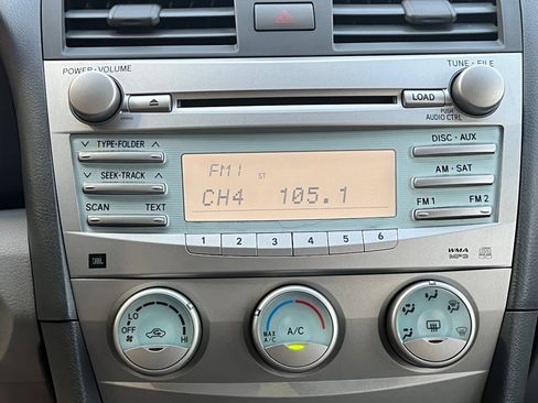 Used 2008 Toyota Camry LE FWD image 18
