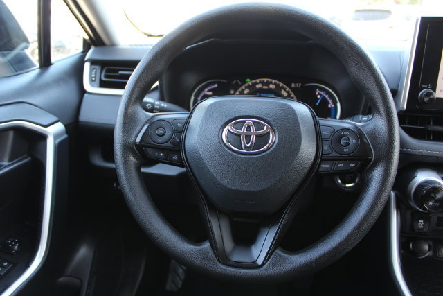 Certified 2025 Toyota RAV4 XLE AWD/4WD image 40