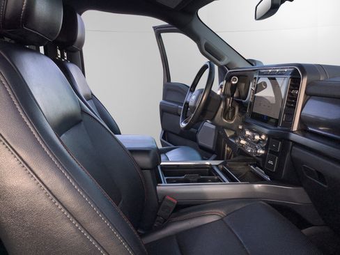 Certified 2024 Ford F350 Lariat w/ FX4 Off-Road Package image 15