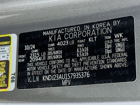 Used 2025 Kia Soul LX w/ LX Technology Package FWD image 12