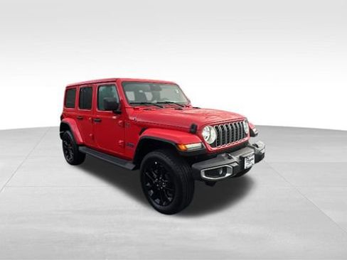 Used 2025 Jeep Wrangler Unlimited Sahara image 31