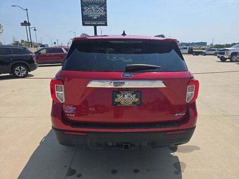 Used 2022 Ford Explorer XLT w/ Class IV Trailer Tow Package AWD/4WD image 4
