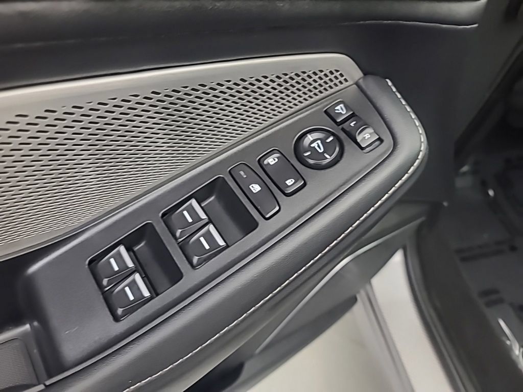 Used 2022 Acura MDX w/ Technology Package AWD/4WD image 25