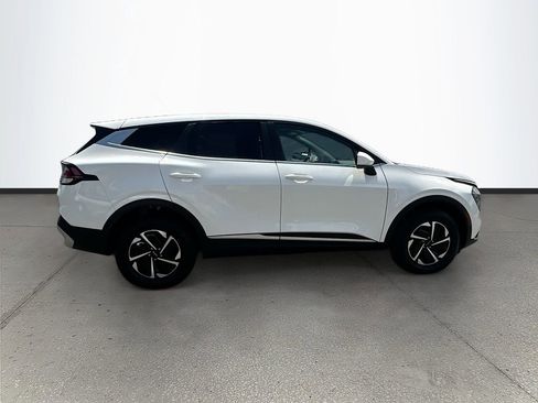 Certified 2025 Kia Sportage LX AWD/4WD image 8