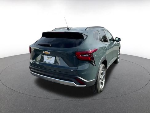 Used 2025 Chevrolet Trax LT image 14
