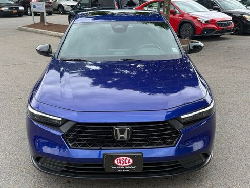 Used 2023 Honda Accord Sport image 2