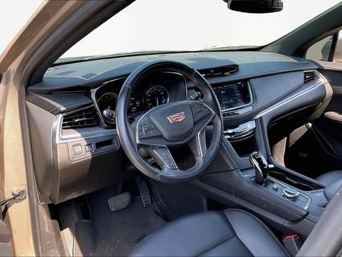 Used 2023 Cadillac XT5 Luxury FWD image 12