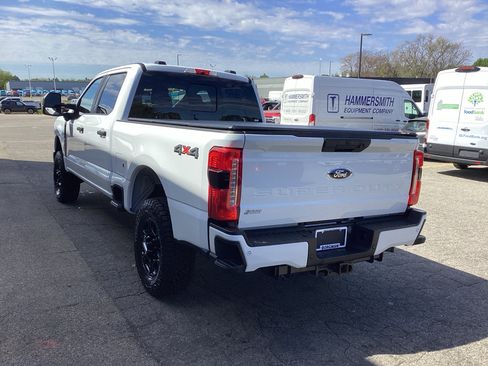 Used 2023 Ford F250 XL w/ STX Appearance Package AWD/4WD image 4