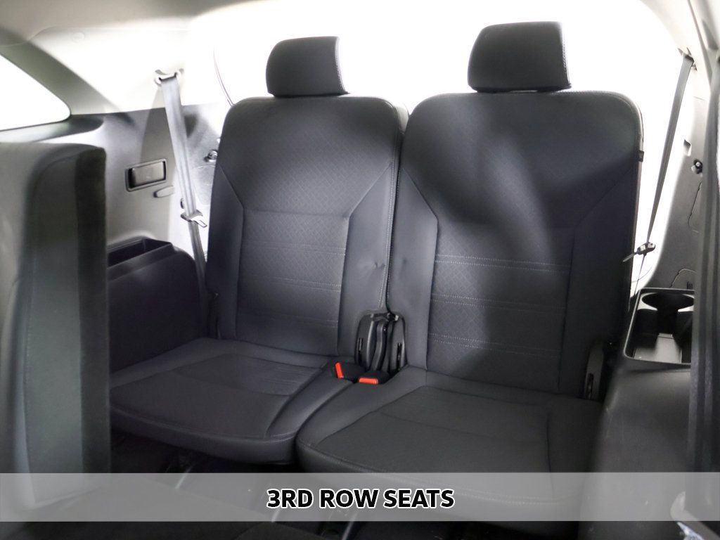 Used 2019 Kia Sorento AWD w/ LX Convenience Package image 6