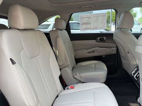 New 2026 Kia Sorento X-Line EX AWD/4WD image 13