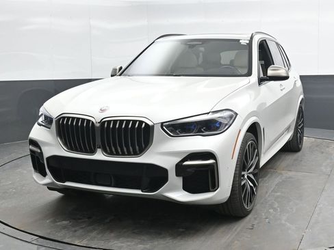 Used 2023 BMW X5 M50i w/ Executive Package image 6