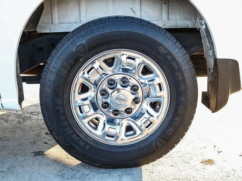 Used 2016 Nissan NV 3500 SV w/ SV Technology Package image 12