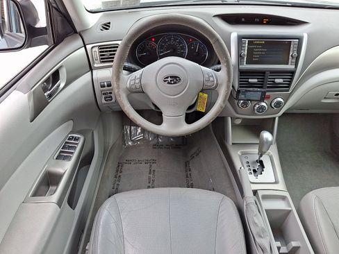 Used 2010 Subaru Forester 2.5X Limited image 10