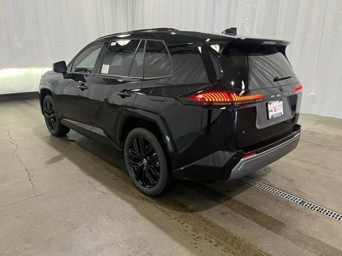 New 2026 Toyota RAV4 XSE w/ Weather Package AWD/4WD image 5