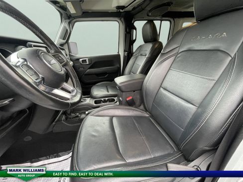 Used 2022 Jeep Wrangler Unlimited Sahara w/ Cold Weather Group image 15