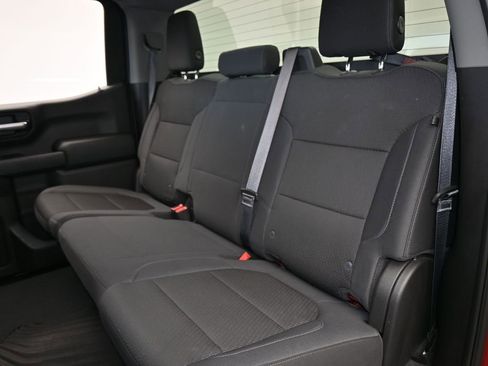 Used 2019 Chevrolet Silverado 1500 Custom w/ Custom Value Package image 31