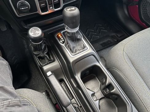 Used 2024 Jeep Wrangler Sahara w/ Technology Group image 30