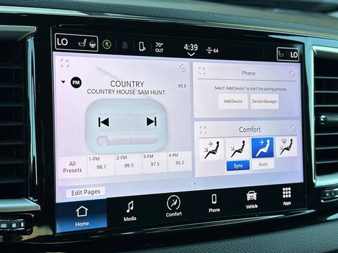 Used 2023 Chrysler Pacifica Touring-L FWD image 20