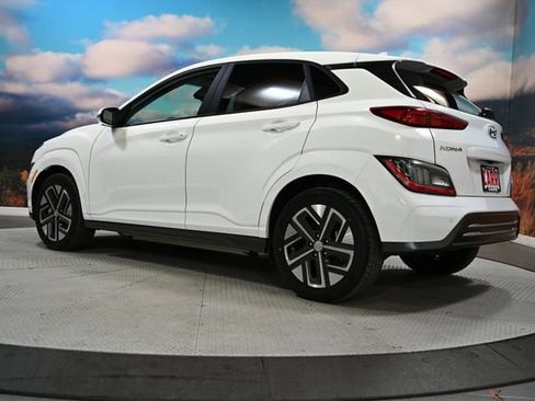 Used 2023 Hyundai Kona Limited w/ Cargo Package FWD image 6