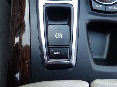 Used 2012 BMW X5 xDrive50i AWD/4WD image 23