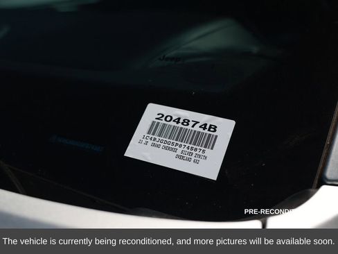 Used 2023 Jeep Grand Cherokee Overland image 40