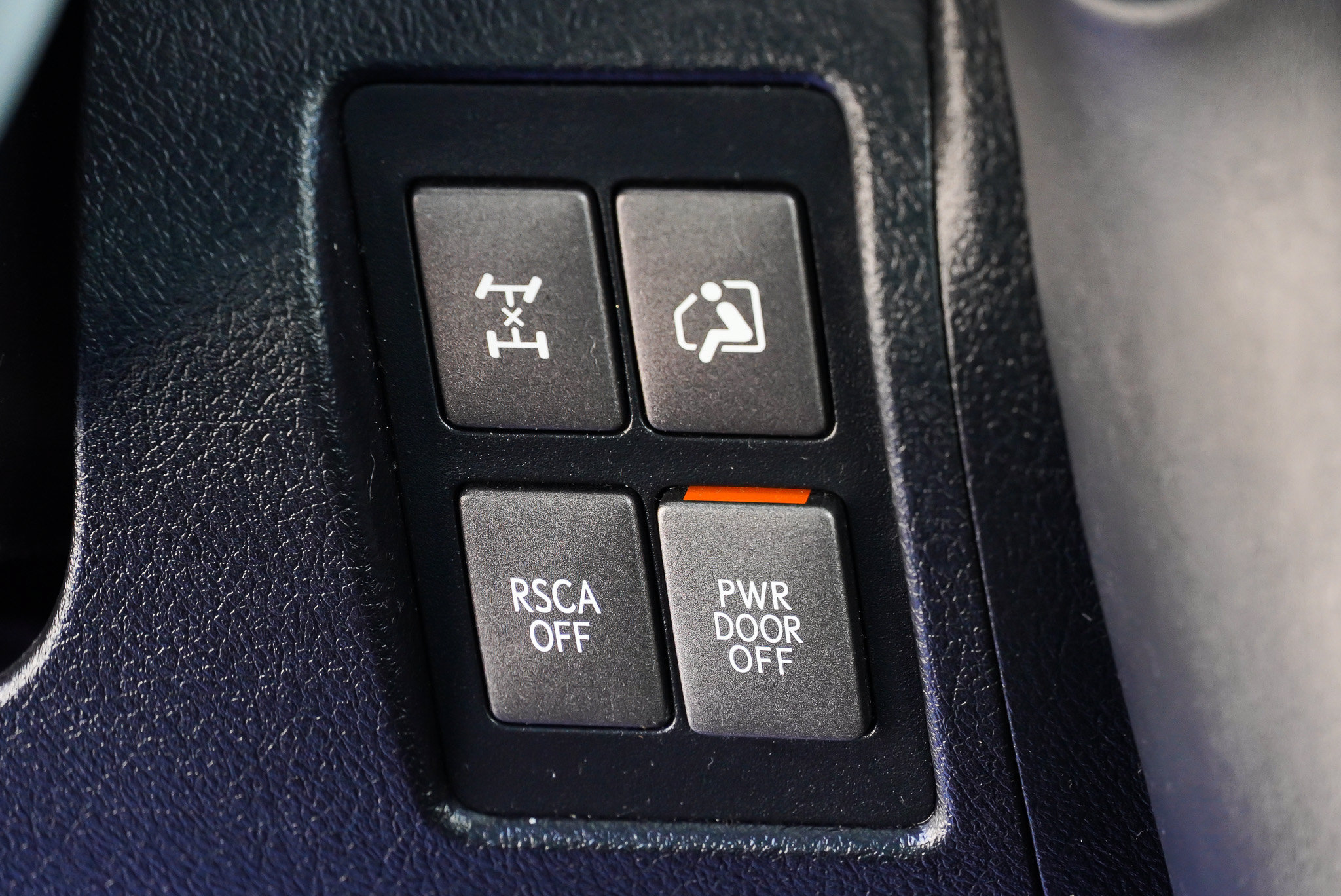 Used 2015 Lexus LX 570 4WD w/ Luxury Package image 48