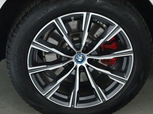 Certified 2022 BMW X5 xDrive45e w/ M Sport Package image 14
