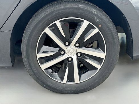 Used 2023 Honda Civic LX image 28
