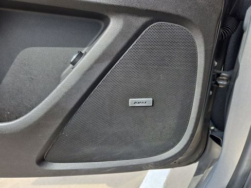 Used 2018 Chevrolet Traverse Premier w/ Driver Confidence II Package FWD image 31