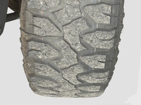 Used 2015 Jeep Wrangler Unlimited Sahara w/ Connectivity Group image 34