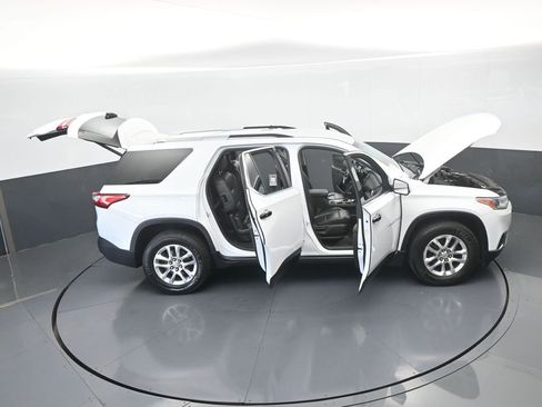 Used 2018 Chevrolet Traverse LT image 72