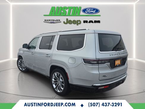 Certified 2023 Jeep Grand Wagoneer Series II image 3