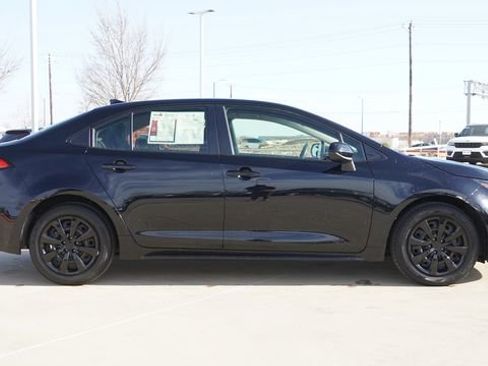 Used 2023 Toyota Corolla LE image 10