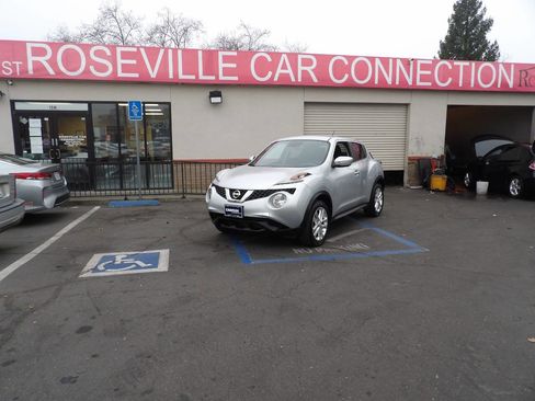 Used 2016 Nissan Juke S image 1