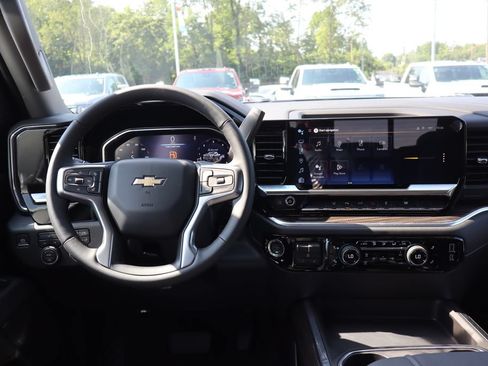 New 2026 Chevrolet Silverado 2500 LT w/ All Star Edition AWD/4WD image 11