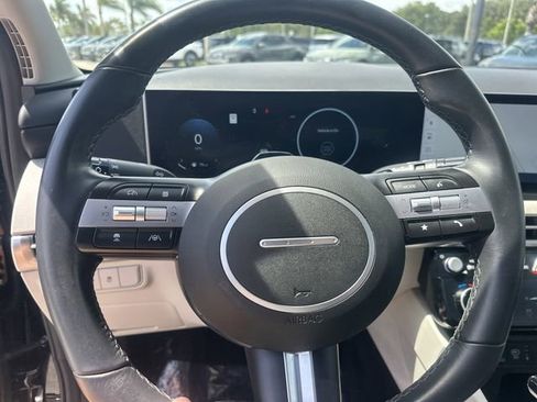 Used 2025 Hyundai Tucson SEL AWD/4WD image 22