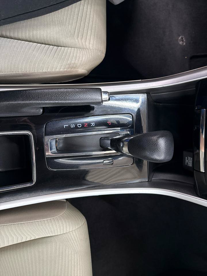 Used 2016 Honda Accord LX image 22