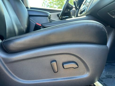 Used 2023 Nissan Murano SV AWD/4WD image 16
