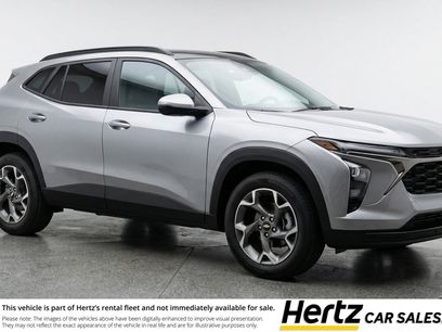 Used 2025 Chevrolet Trax LT