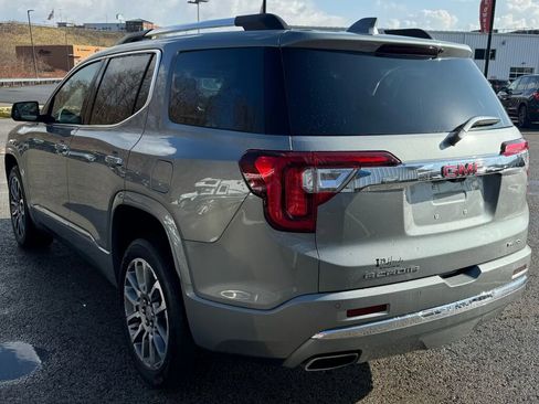 Used 2023 GMC Acadia Denali w/ Denali Technology Package image 5