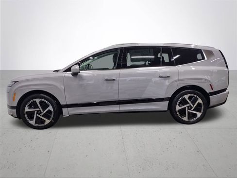 New 2026 Hyundai Ioniq 9 Calligraphy AWD/4WD image 12