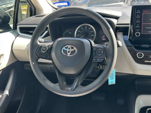 Used 2020 Toyota Corolla LE FWD image 33