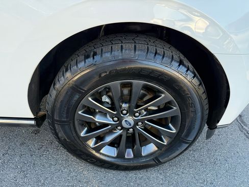 Used 2021 Ford Expedition Limited image 51