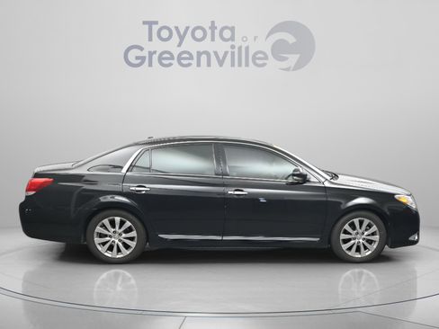 Used 2011 Toyota Avalon Limited FWD image 13