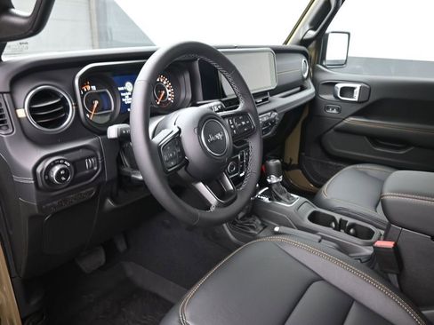 New 2026 Jeep Gladiator Sport AWD/4WD image 18