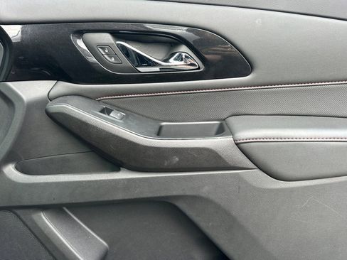 Certified 2023 Chevrolet Traverse RS image 20