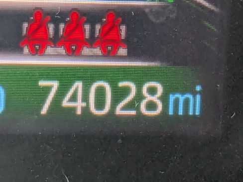 Used 2021 Toyota RAV4 XLE FWD image 32