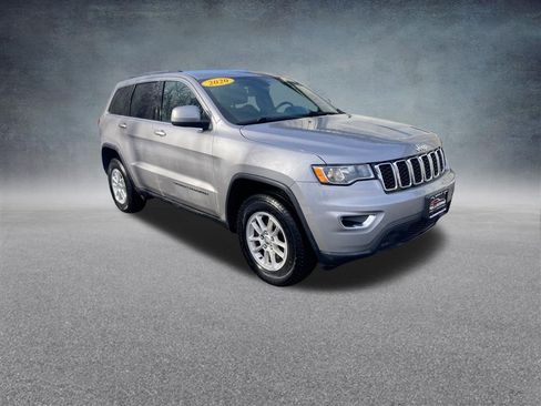 Used 2020 Jeep Grand Cherokee Laredo image 8