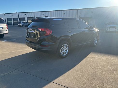Used 2020 GMC Terrain SLE image 5
